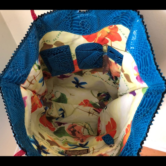 Fatto A Mano by Carlos Falchi Blue with Pink Tote - Picture 2 of 4